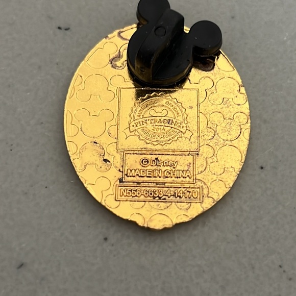 Disney Pin- Green Ariel - Picture 3 of 4